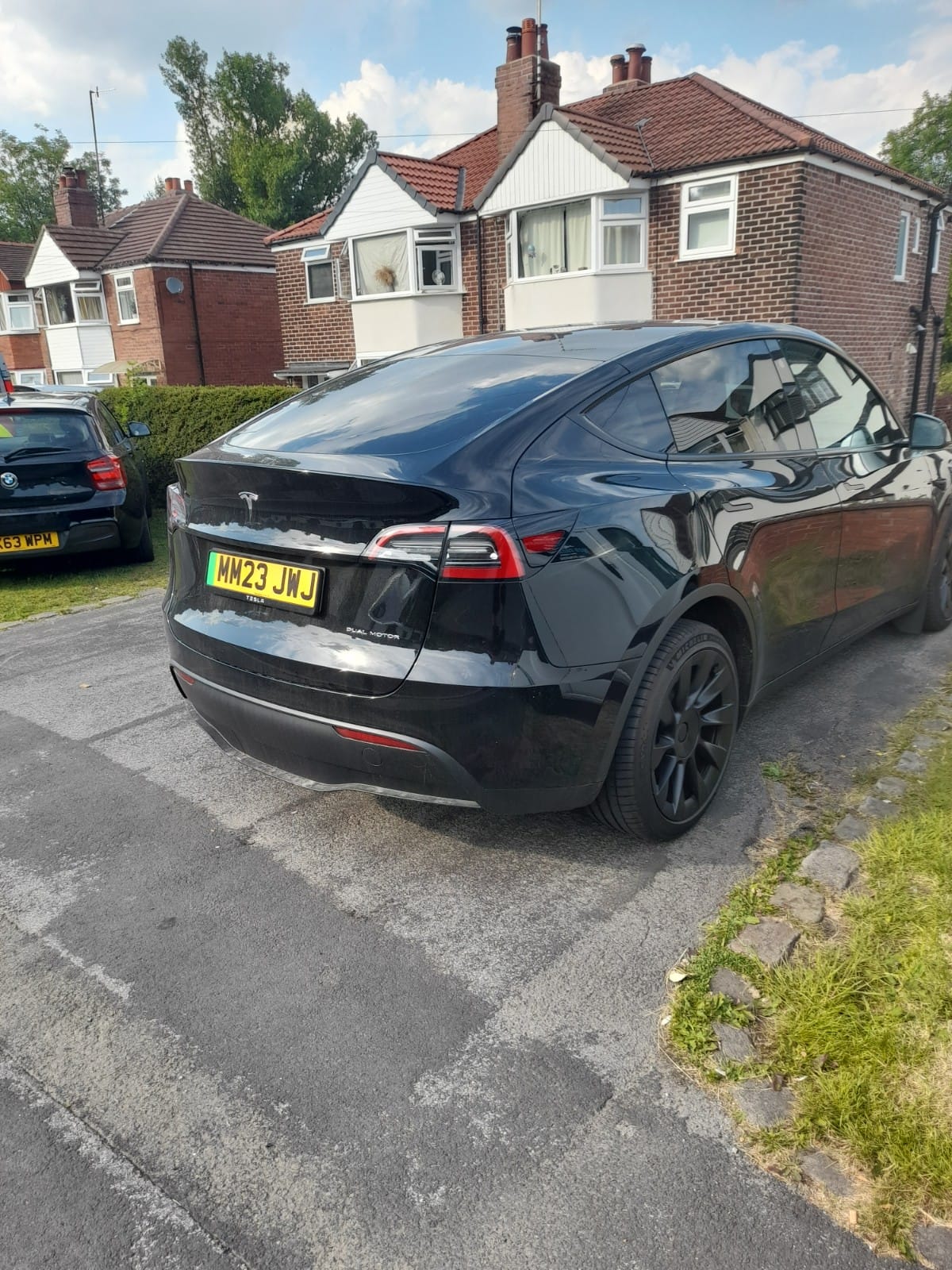 Tesla clean exterior