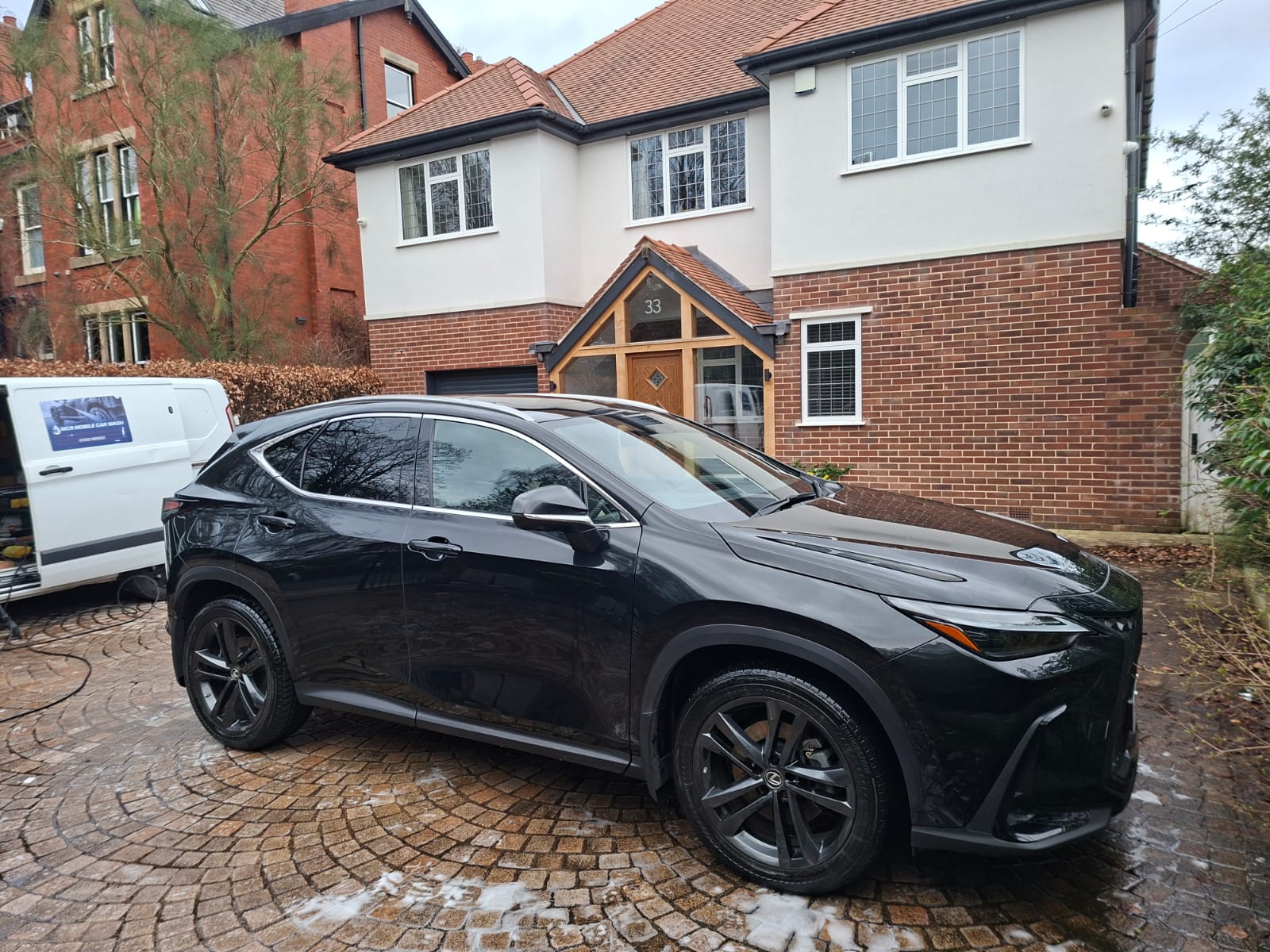 Lexus SUV valet finish - MCR Car Wash Manchester